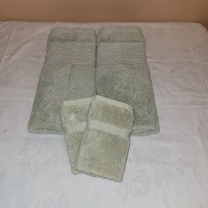 4pc Mint Green Wellesley Manor Bath Hand Towels.